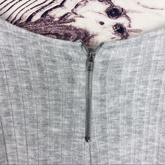 Green Envelope Gray Ribbed Long Sleeve Slouch Tee - Picture 5 of 7